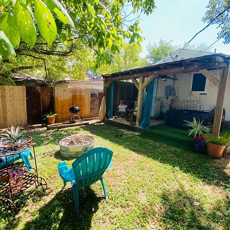 8Th St. Cowboy Haus I Biker Friendly I River Bandera Εξωτερικό φωτογραφία