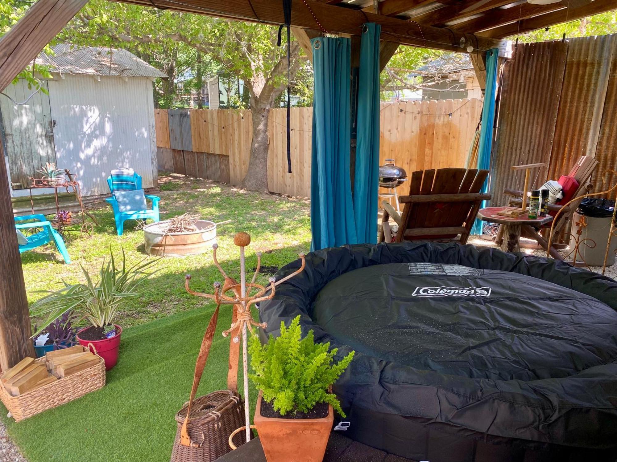 8Th St. Cowboy Haus I Biker Friendly I River Bandera Εξωτερικό φωτογραφία